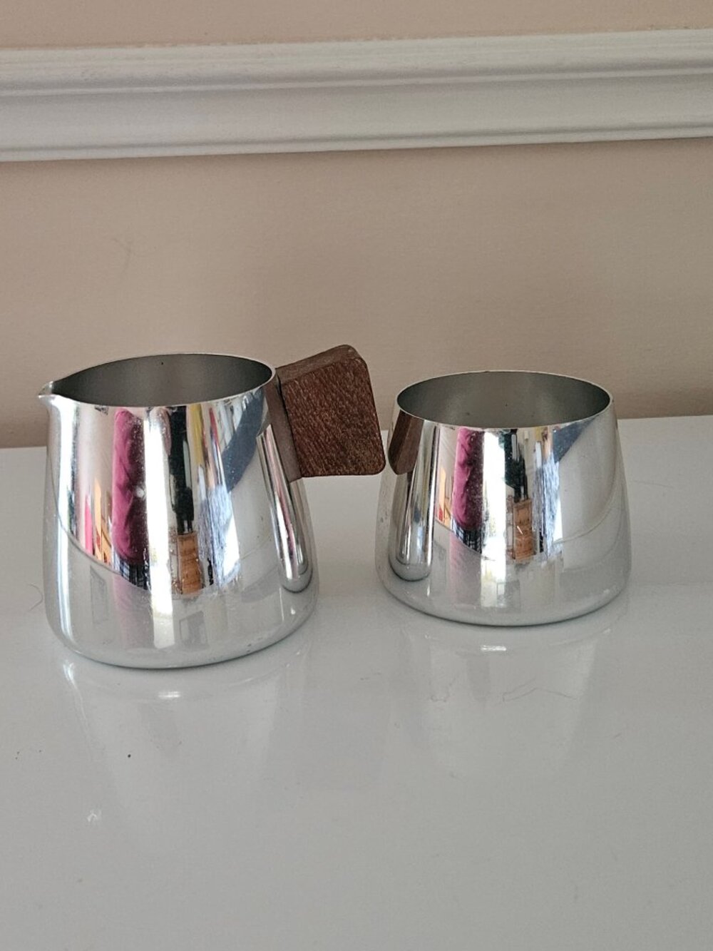 MCM SONA Creamer and Sugar Pot Set
